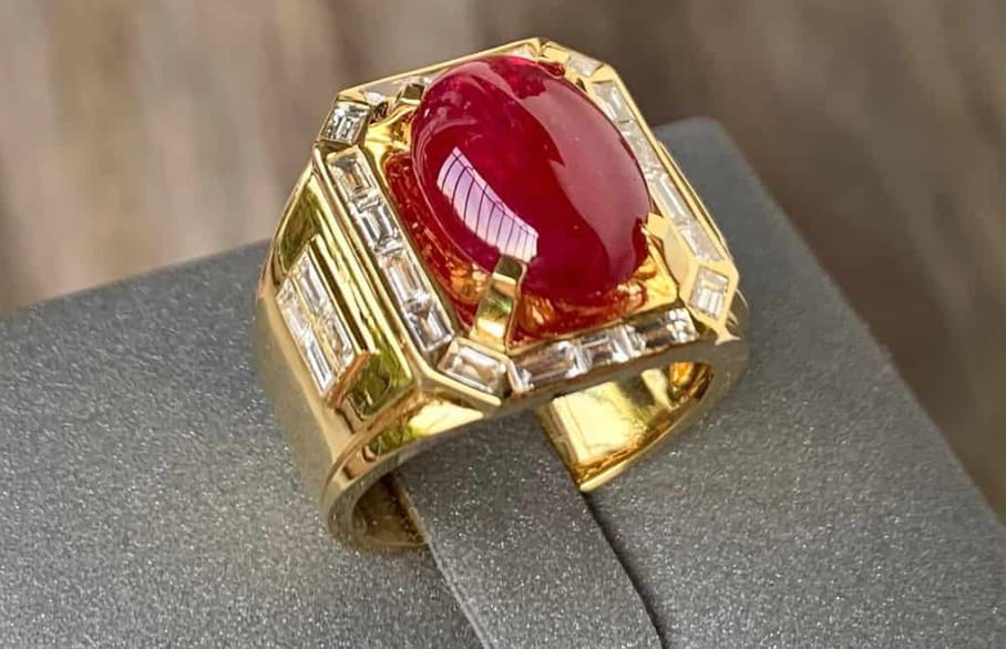 Nên chọn nhẫn ngọc dành cho doanh nhân phù hợp với bản mệnh để tăng hiệu quả phong thủy