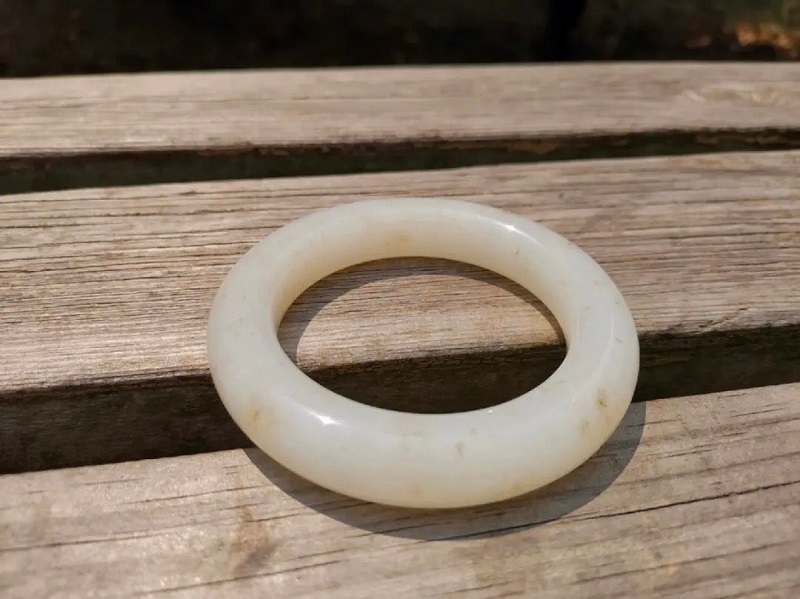 Trang sức ngọc hòa điền mang năng lượng tích cực