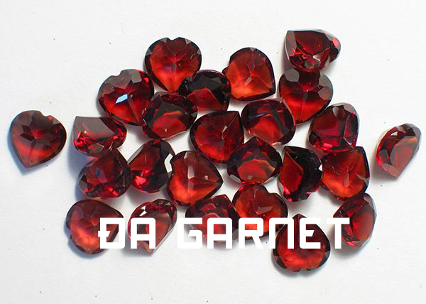 Đá Garnet