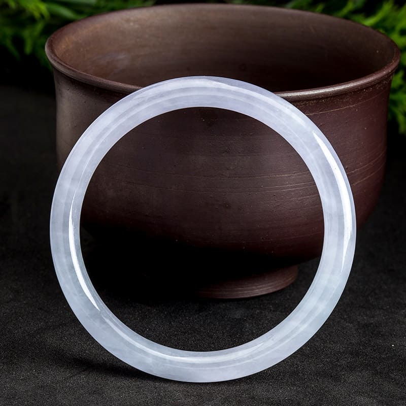 Mua vòng bạch ngọc cao cấp tại King Jade